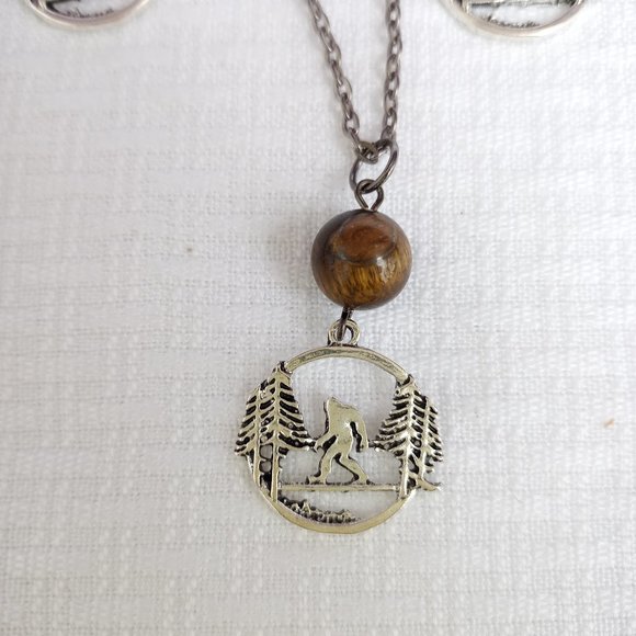 Bigfoot Sasquatch Earrings & Necklace jewelry set - Picture 3 of 4
